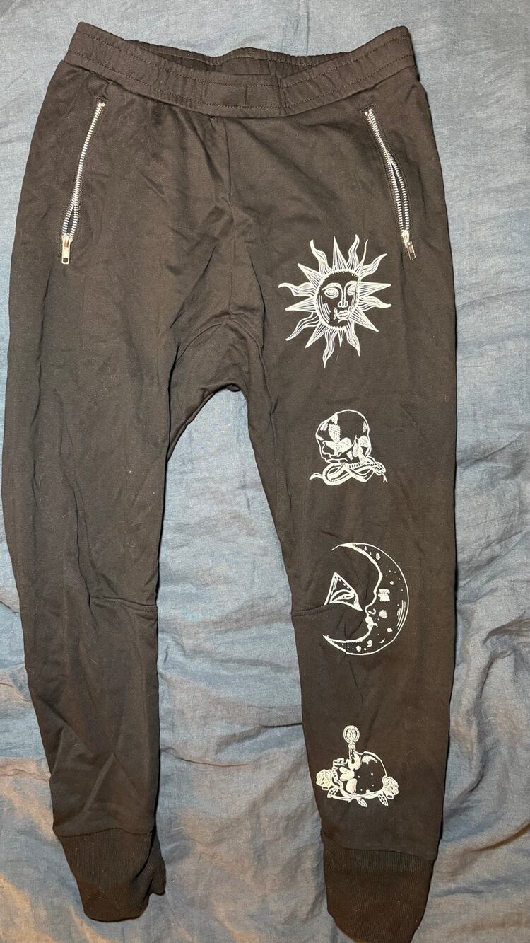 Mary Wyatt Black Graphic Print Sweatpants Size Small / 4